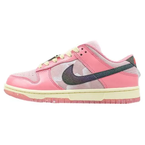 Nike Dunk Low "Barbie"