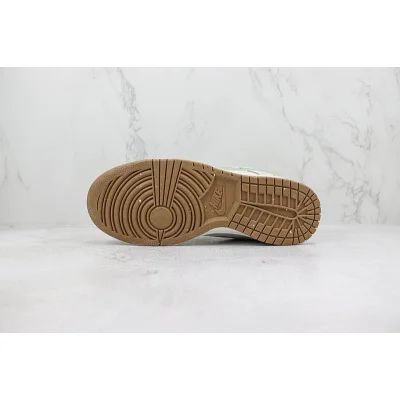 Nike Dunk Low "Yes I Do" фото № 8 Nike Dunk Low "Yes I Do" фото № 8