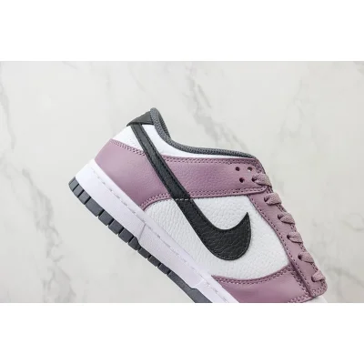 Naomi x Nike Dunk Low "White/Lilac/Grey" фото № 3