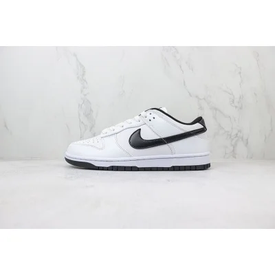 Nike Dunk Low "Light Bone/Black" фото № 2