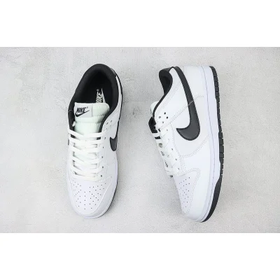 Nike Dunk Low "Light Bone/Black" фото № 6