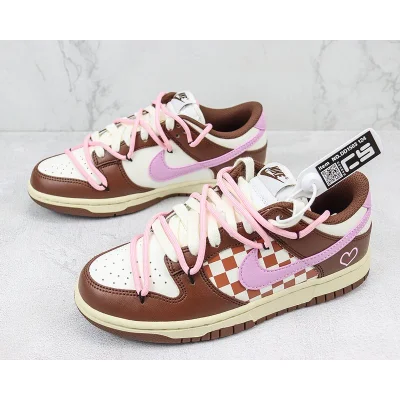 Nike Dunk Low "Cacao/Red Cell/Pink" фото № 5