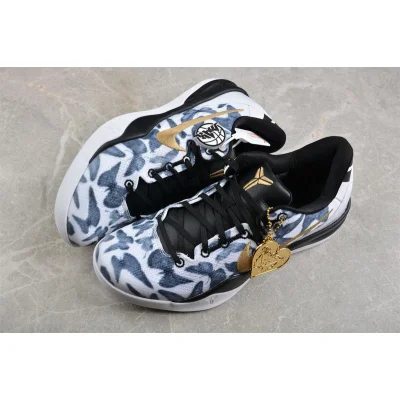 Nike Kobe 8 Protro "Mambacita" фото № 6