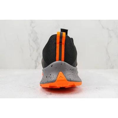 Gore-Tex x Nike Zoom Pegasus Trail 2 "Black/Orange" фото № 8 Gore-Tex x Nike Zoom Pegasus Trail 2 "Black/Orange" фото № 8