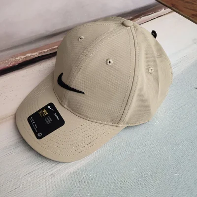 Кепка Nike Logo In The Form Of A Tick "Brown" фото № 3 Кепка Nike Logo In The Form Of A Tick "Brown" фото № 3