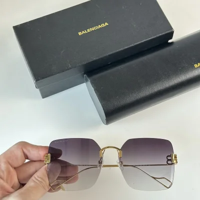 Солнцезащитные очки Balenciaga Rectangle Shape Form And Logo Symbols On Temples "Burgundy/Black" фото № 2