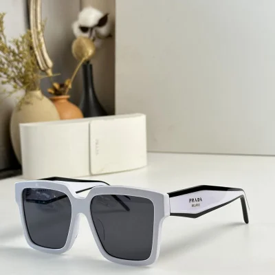 Солнцезащитные очки Prada Temple With Wide Colorful Line And Logo "White" фото № 3