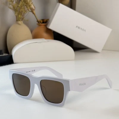 Солнцезащитные очки Prada Triangle Shaped Temples "White/Orange" фото № 2