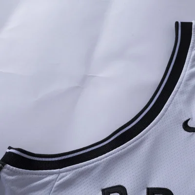 Баскетбольная Джерси Nike Brooklyn Nets №11 Kyrie Irving "White" фото № 4 Баскетбольная Джерси Nike Brooklyn Nets №11 Kyrie Irving "White" фото № 4