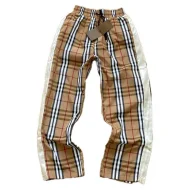 Штаны Burberry The Checkered Style Of The Brand Штаны Burberry The Checkered Style Of The Brand