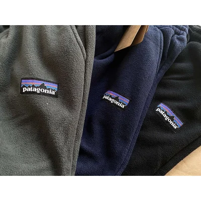 Штаны Patagonia Small Logo With Mountains "Blue" фото № 3 Штаны Patagonia Small Logo With Mountains "Blue" фото № 3