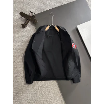 Бомбер Burberry Frontside Print LDN Burberry "Black" фото № 6 Бомбер Burberry Frontside Print LDN Burberry "Black" фото № 6