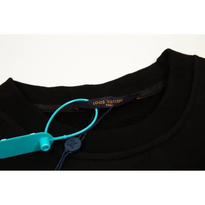 Лонгслив Louis Vuitton With The Brand Abbreviation "Black" фото № 7 Лонгслив Louis Vuitton With The Brand Abbreviation "Black" фото № 7