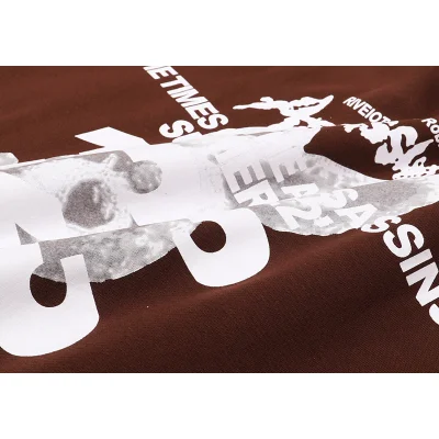 Лонгслив Rrr123 A Plush Toy Behind The Text "Brown" фото № 5