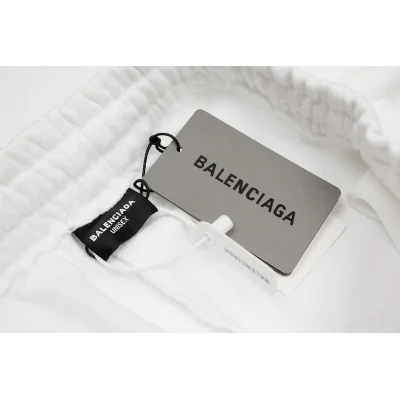 Шорты Balenciaga With A Text Logo In The Corner "White" фото № 5 Шорты Balenciaga With A Text Logo In The Corner "White" фото № 5