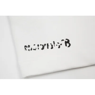Шорты Balenciaga With A Text Logo In The Corner "White" фото № 6 Шорты Balenciaga With A Text Logo In The Corner "White" фото № 6