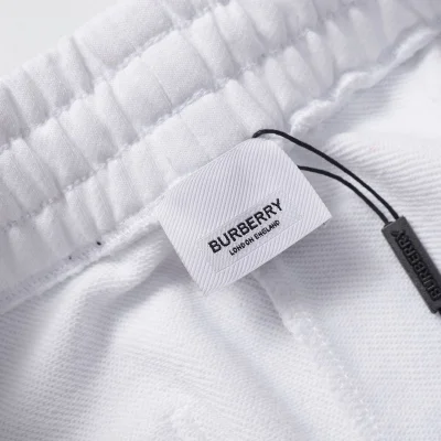 Шорты Burberry Logo-Wreath Pink "White" фото № 2 Шорты Burberry Logo-Wreath Pink "White" фото № 2