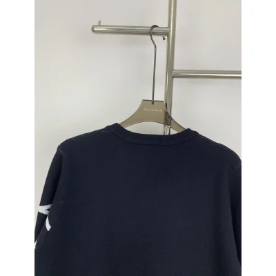 Свитшот Burberry Two Sides Print Black Warrior On The Horse "Black" фото № 7 Свитшот Burberry Two Sides Print Black Warrior On The Horse "Black" фото № 7