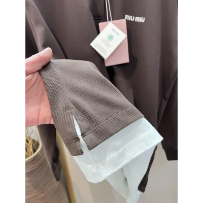 Свитшот Miu Miu White Frontside Logo On The Dark Fabric "Brown" фото № 6