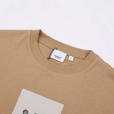 Футболка Burberry With A Sign "Beige" фото № 2