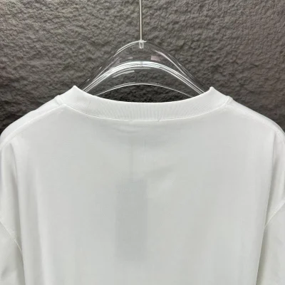 Футболка Christian Dior Central Insect CD "White" фото № 5 Футболка Christian Dior Central Insect CD "White" фото № 5