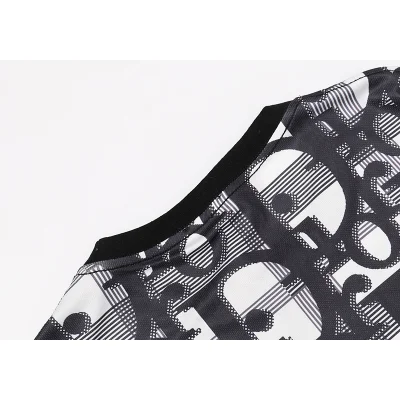 Футболка Dior Brand Label "Black/Gray" фото № 3 Футболка Dior Brand Label "Black/Gray" фото № 3