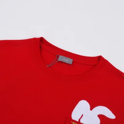 Футболка Dior Bunny In The Pocket "Red" фото № 4 Футболка Dior Bunny In The Pocket "Red" фото № 4