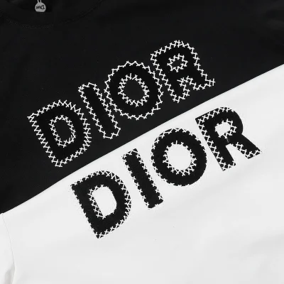 Футболка Dior With Attached Logo "White" фото № 5 Футболка Dior With Attached Logo "White" фото № 5