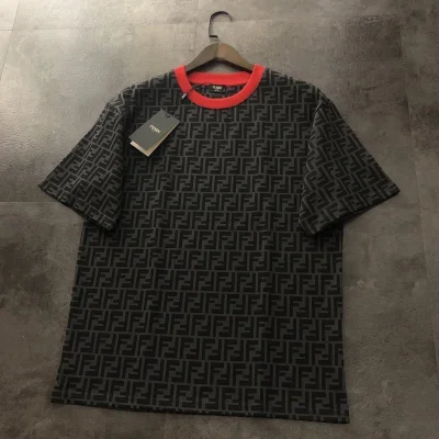 Футболка Fendi With A Red Collar "Black" фото № 2 Футболка Fendi With A Red Collar "Black" фото № 2