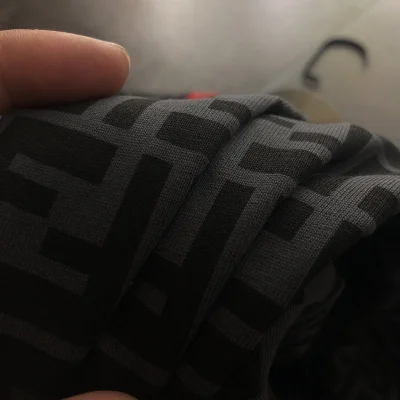 Футболка Fendi With A Red Collar "Black" фото № 8 Футболка Fendi With A Red Collar "Black" фото № 8