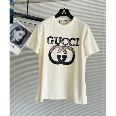 Футболка Gucci Made Of Cotton With Brand Print "Cream" фото № 3 Футболка Gucci Made Of Cotton With Brand Print "Cream" фото № 3