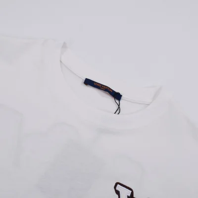 Футболка Louis Vuitton With An Embroidered Logo "White" фото № 5