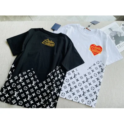 Футболка Louis Vuitton Jacquard Heart "Black" фото № 2 Футболка Louis Vuitton Jacquard Heart "Black" фото № 2