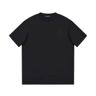 Футболка Louis Vuitton With Three Emblems Футболка Louis Vuitton With Three Emblems