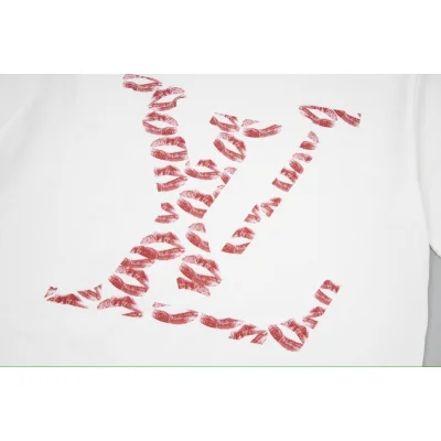 Футболка Louis Vuitton Kisses "White" фото № 8