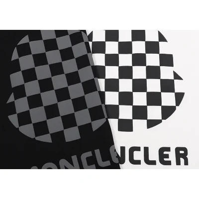 Футболка Moncler Chess Board "White" фото № 4 Футболка Moncler Chess Board "White" фото № 4