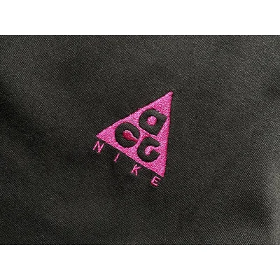 Футболка Nike Triangular Logo "Black" фото № 5 Футболка Nike Triangular Logo "Black" фото № 5