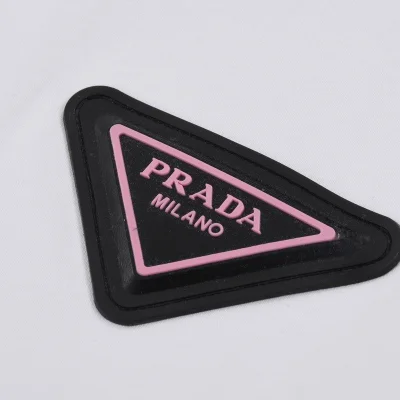 Футболка Prada With Emblem-Logo "White" фото № 3 Футболка Prada With Emblem-Logo "White" фото № 3