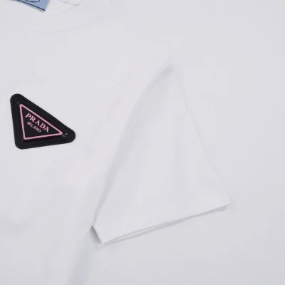 Футболка Prada With Emblem-Logo "White" фото № 6 Футболка Prada With Emblem-Logo "White" фото № 6
