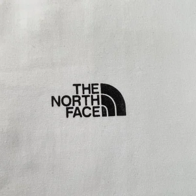 Футболка The North Face Traveling Through The Desert "White" фото № 4 Футболка The North Face Traveling Through The Desert "White" фото № 4