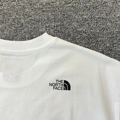 Футболка The North Face Top "White" фото № 4