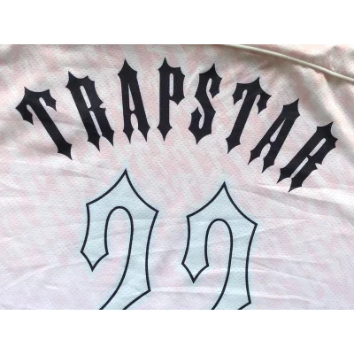 Футболка Trapstar Background From Repeating Small Logos "White" фото № 4 Футболка Trapstar Background From Repeating Small Logos "White" фото № 4