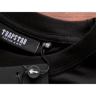Футболка Trapstar Water Logo Inscription With Drops "Black" фото № 6