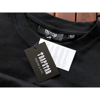 Футболка Trapstar Inscription Dream Team "Black" фото № 4 Футболка Trapstar Inscription Dream Team "Black" фото № 4