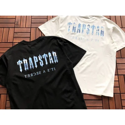 Футболка Trapstar Big Logo From Multicolor Details "Black" фото № 6 Футболка Trapstar Big Logo From Multicolor Details "Black" фото № 6