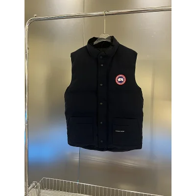 Жилетка Canada Goose Round Logo "Black" фото № 2