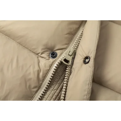 Пуховик Burberry Classic Comfort "Beige" фото № 7 Пуховик Burberry Classic Comfort "Beige" фото № 7