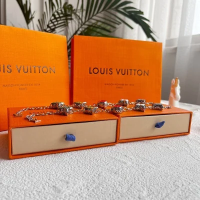 Браслет Louis Vuitton With Flowers "Silver" фото № 3