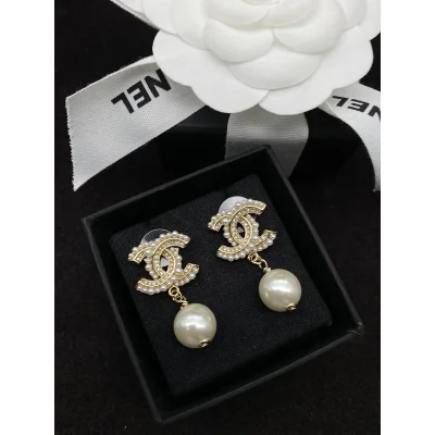 Серьги Chanel Logo Symbol With Pearl "Gold" фото № 3