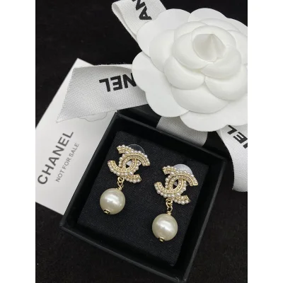 Серьги Chanel Logo Symbol With Pearl "Gold" фото № 4